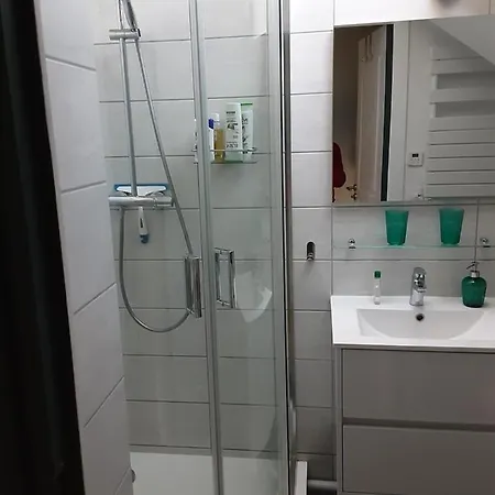 A 150 M Des Thermes Et Du Centre Apartment *