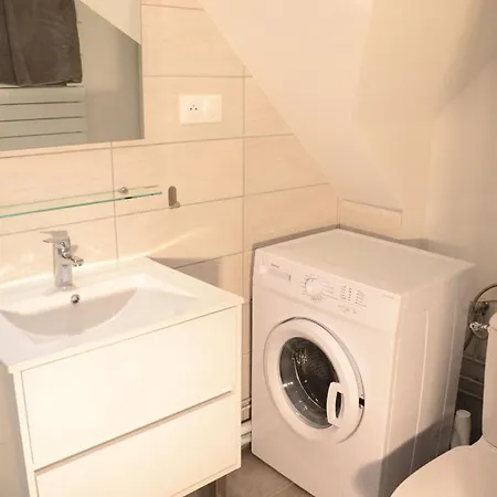 Apartment Charmant *